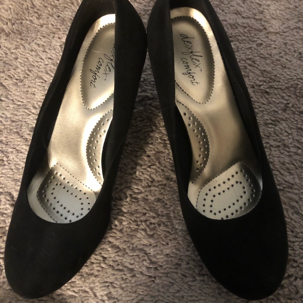 black, 2.5 inch wedges!